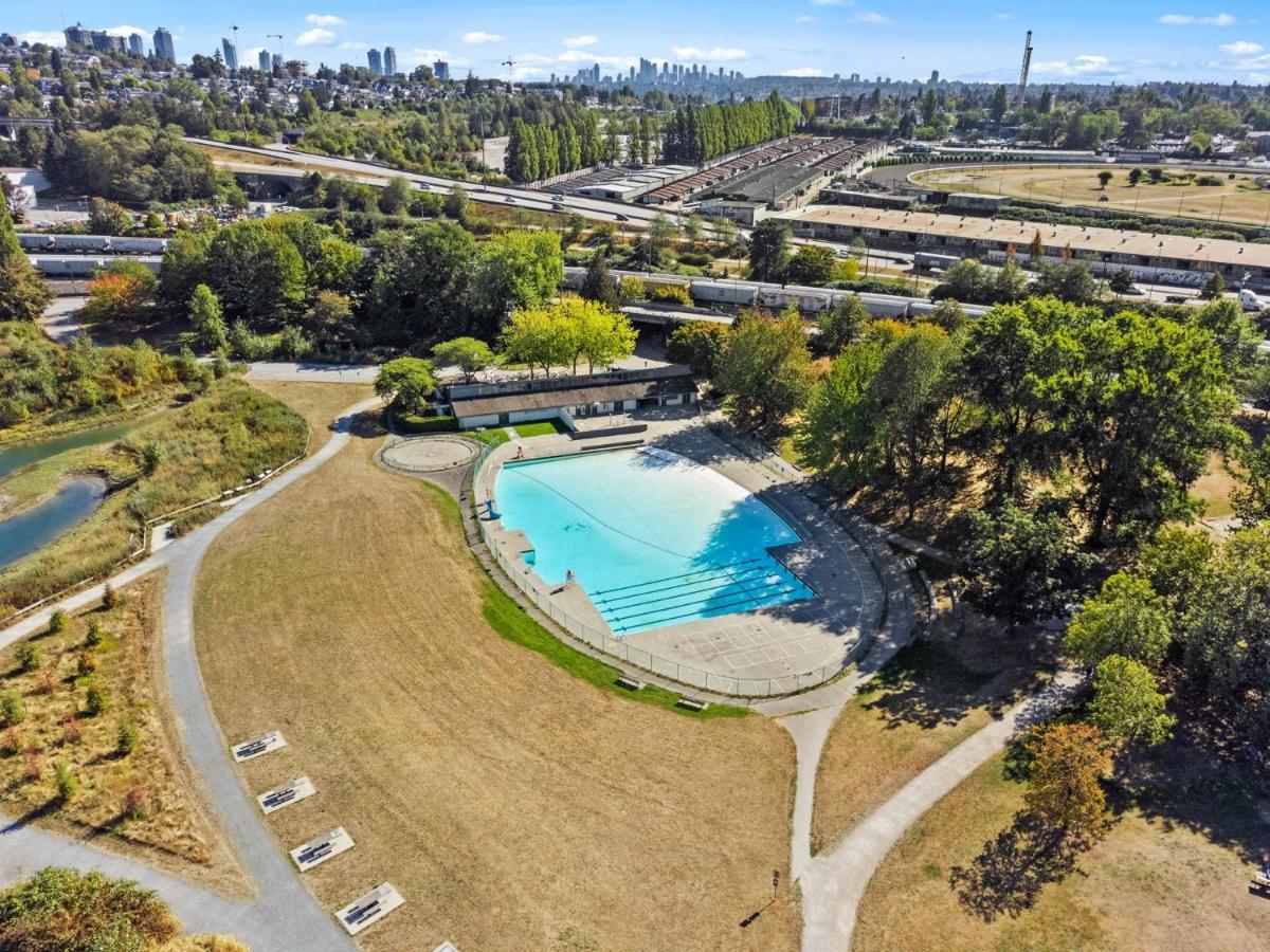Вилла Parker House Ванкувер Экстерьер фото